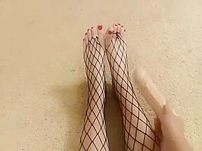 Girl friends sexy feet show