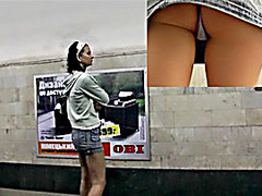 Girlsupskirt belt caught on the stairs