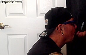 Gloryhole deepthroat DILF sucks rod in amateur oral scene