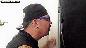 Gloryhole deepthroat DILF sucks rod in amateur oral scene