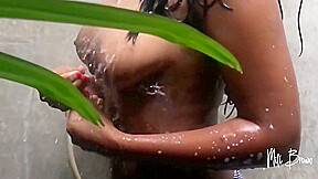 Gorgeous Ebony Babe Bathing In Bali Vacation