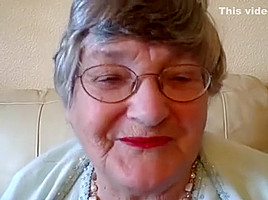 Grandma Gives a Lipstick Blowjob