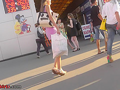 Hidden upskirt cam captures sexy thongs under skirt