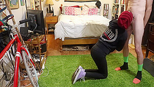 Hipster Girl Sucks Cock In Converse Sneakers