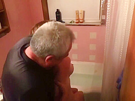 Hogtie Challenges 4 Bathtub Freakout - Ashley Lane