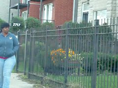 Hood Hips looking at apt