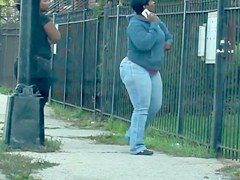 Hood Hips looking at apt