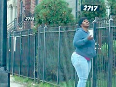 Hood Hips looking at apt