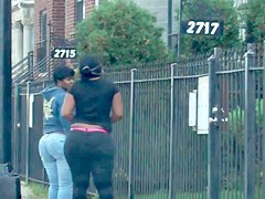 Hood Hips looking at apt