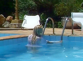 Horny Bitch Analized By The Pool