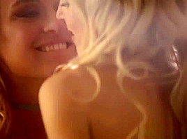 Horny Lesbians Licking