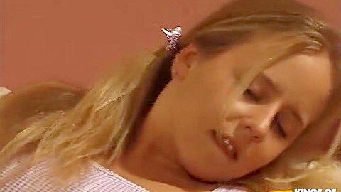 Horny Teen 18+ Gets Her Bush Eaten And Boned By A Muscular Guy