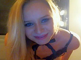 Horny blonde bitch goes crazy sucking on a big cock