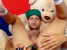 Horny twink boy shows what he has