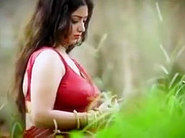 Hot Bengali girl with Massive Figure