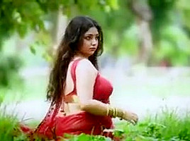 Hot Bengali girl with Massive Figure