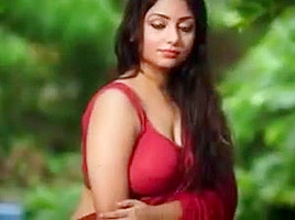 Hot Bengali girl with Massive Figure