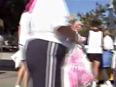 Hottest round ass of amateur sports woman on 04b