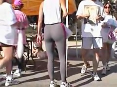 Hottest round ass of amateur sports woman on 04b