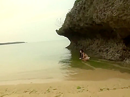 Ichigo Aoi’s Pussy Fucked on Beach Vacation