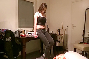 If U Want To Make A Hot Porn Clip With Me Wright A Comment Under One Of My Vids :**
