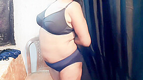 Indian Housewife Sexy Show 9