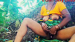 Indian Village Bhabhi Outside Fingering Fuck
