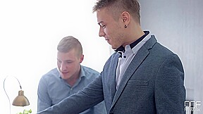 Instant Fuck - PornWorld