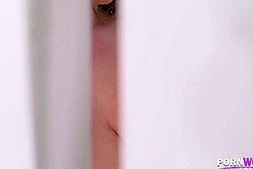 Irina Cage In Tempting teen 18+ Laps Up Cum After Fucking Artist During Portrait Session