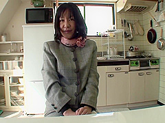 Is A Horny Who Likes Intense Solo Masturbation Before Oral Sex - Asian Milf And Makiko Nakane