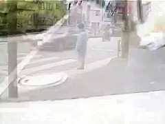 JAPANESE GIRLS LIKE TO TAKE AIR BATHS2