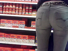 JEANS SEXY MILF
