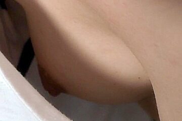Japanese teen 18+ amateur downblouse nip slip