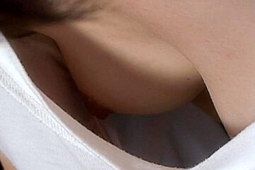 Japanese teen 18+ amateur downblouse nip slip
