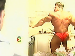 Jay Cutler gym posing
