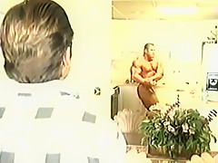 Jay Cutler gym posing