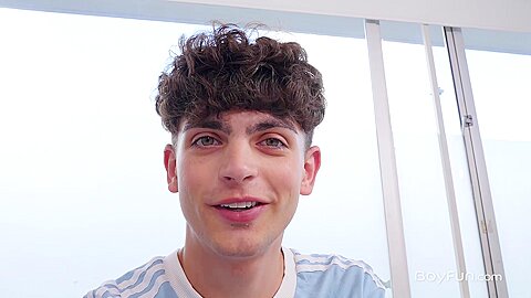Justin Host - Zayne Bright - BoyFun