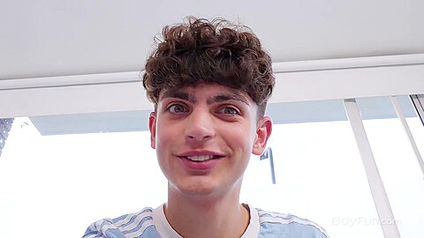 Justin Host - Zayne Bright - BoyFun