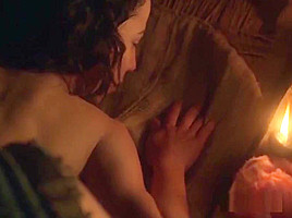 Karina Testa and Joana Barrios in Odysseus - s01e03