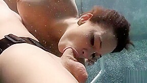 Kiki Sweet underwater