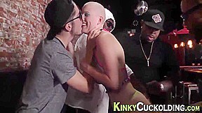 Kinky Slut Gets Gangbang 10 Min