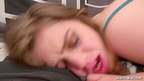 Kira Subtle student 18+