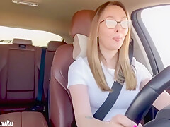 L A S And Alina Rai In El Coche Despues De Lecci