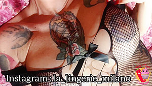 Lady Muffin In E Tutina Bucata