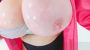 Lady Sonia rubs her nipples with ice cubes