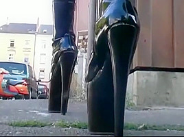 Latex goddess out for a walk