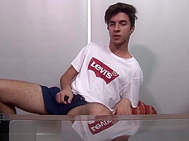 Latin Boy Marcuccio Jacking Off