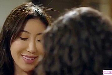 Latina Lesbian Facesitting Asian Gf