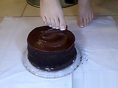 Lelu Love-Lick Messy Chocolate Cake Off My Feet JOE