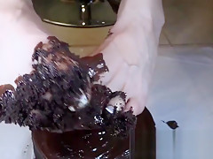 Lelu Love-Lick Messy Chocolate Cake Off My Feet JOE